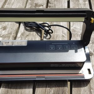 Fuldautomatisk vacuumpakker m. væskeopsamler (DZ290)